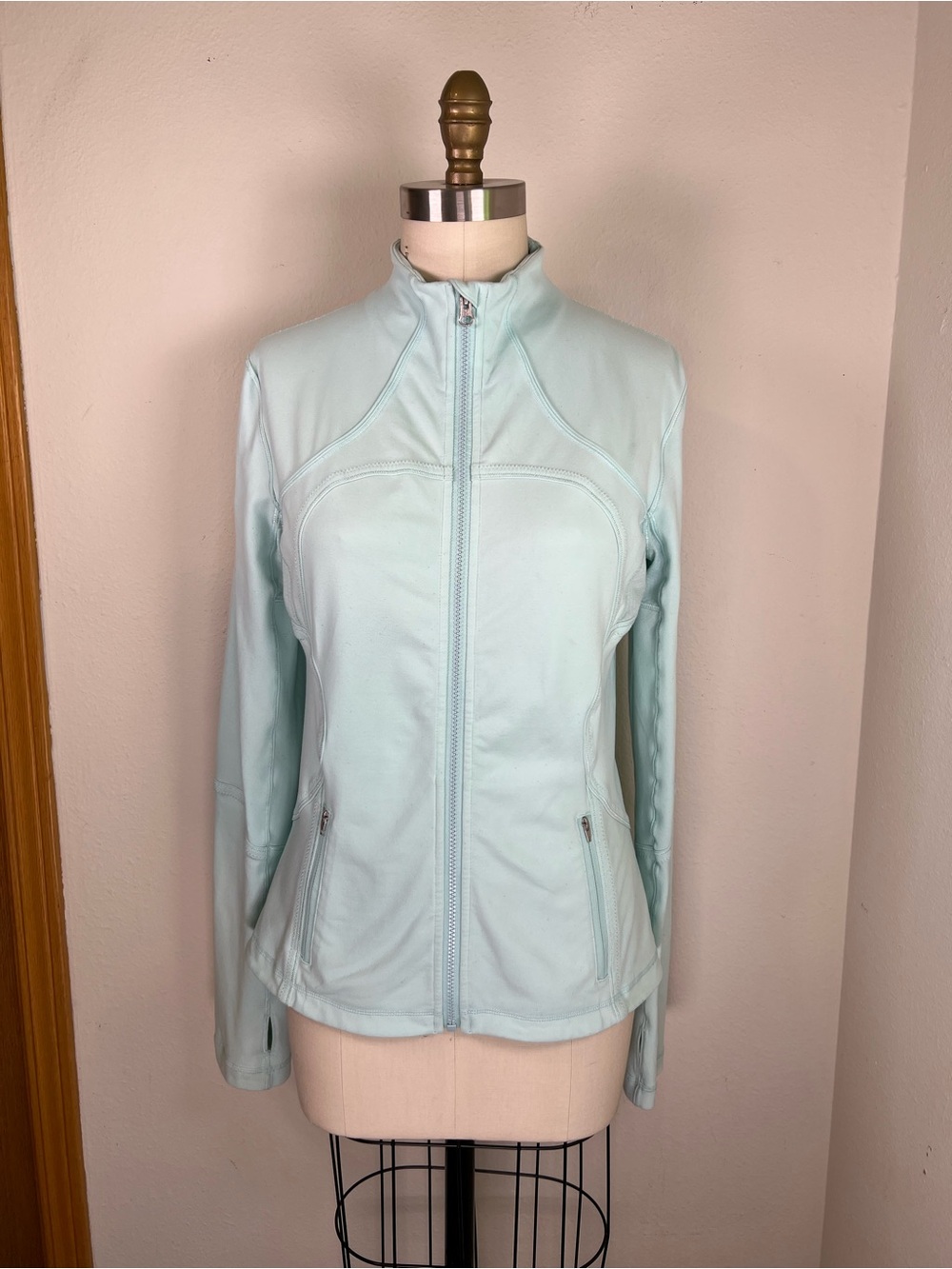 Lululemon Define Light Weight Jacket Light Blue Size Medium/ 8
